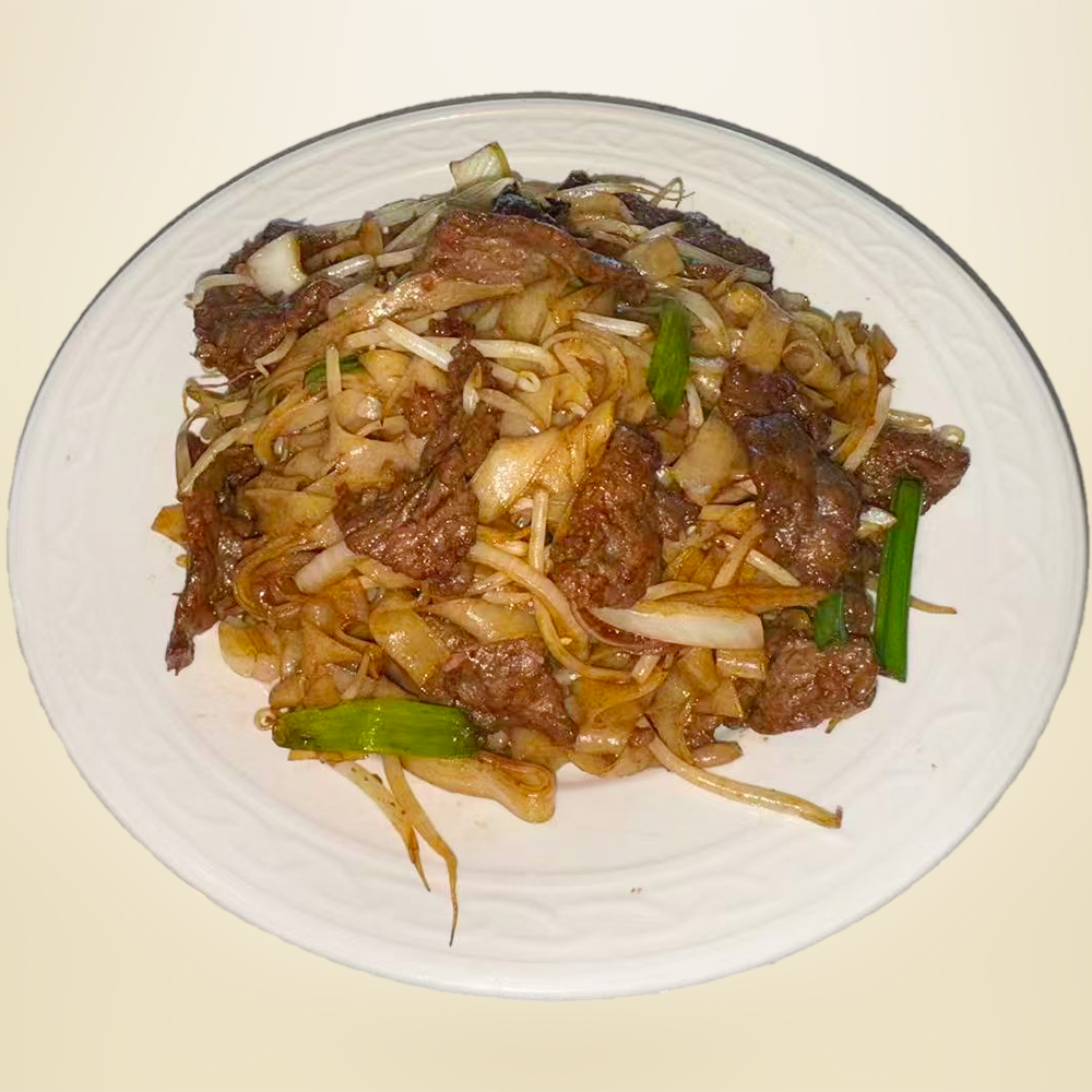 Sozeal-Asian-Cuisine-Asian-Restaurant-Beef-Chow-Fun-Gilbert Beef Chow Fun served at Sozeal Asian Cuisine Asian Restaurant in Gilbert