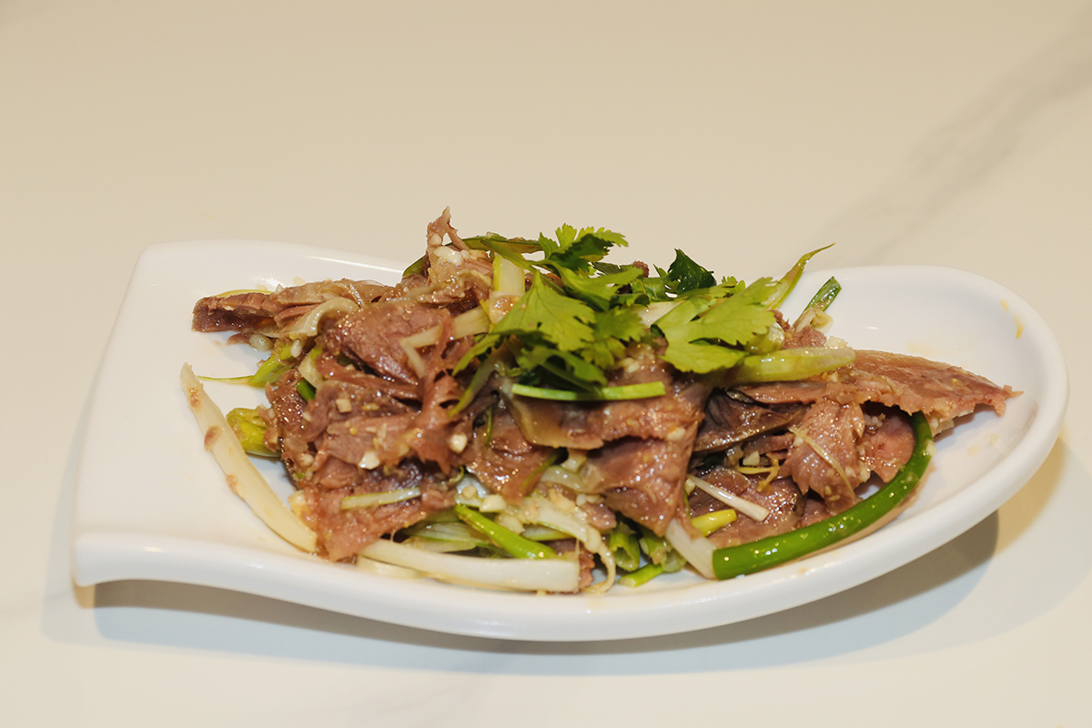 Mixed Beef Shank at Super Crawfish，a Chinese Restaurant in Glendale