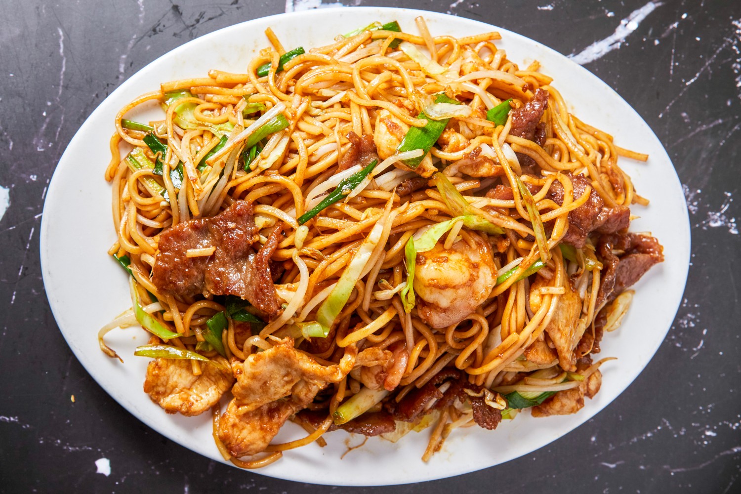 combo le mein at Super Wok Chinese Restaurant in Tarzana