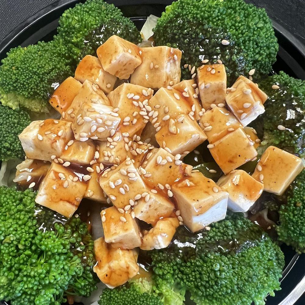 Tofu with broccoli at Sushi Kokku Japanese Restaurant in California