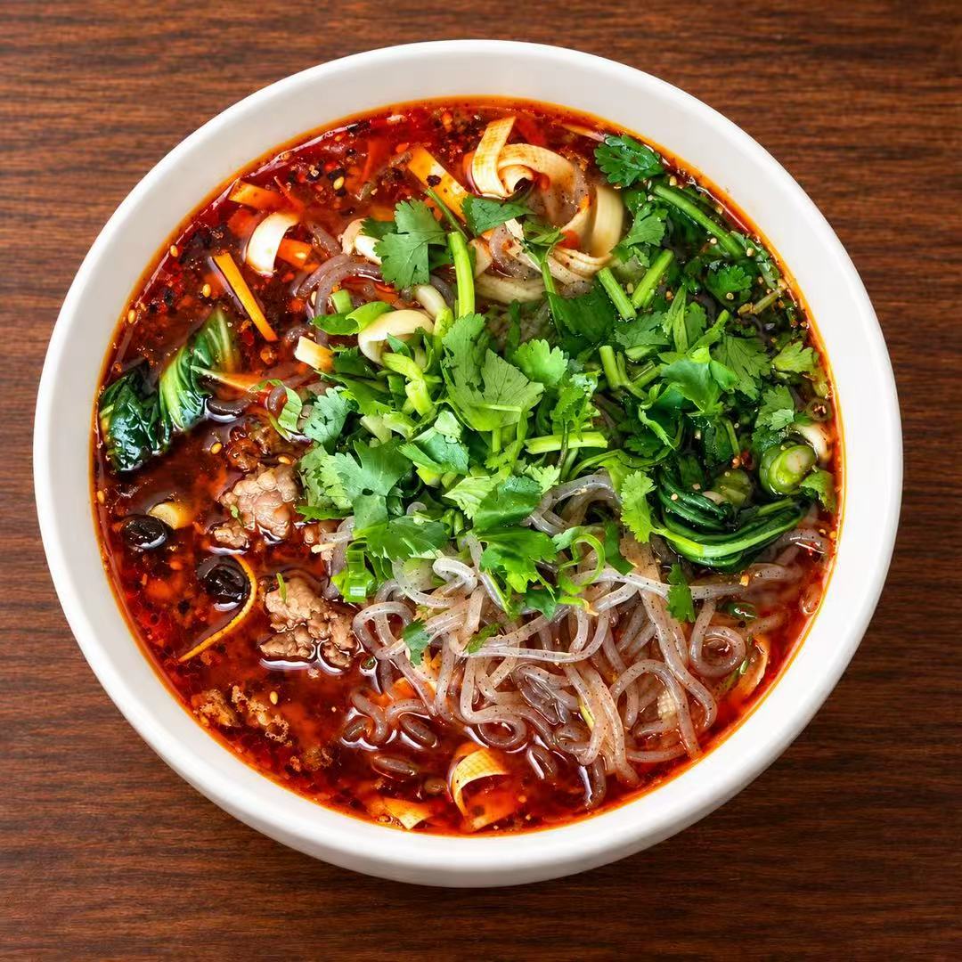 Spicy red oil vermicelli with greens and coriander