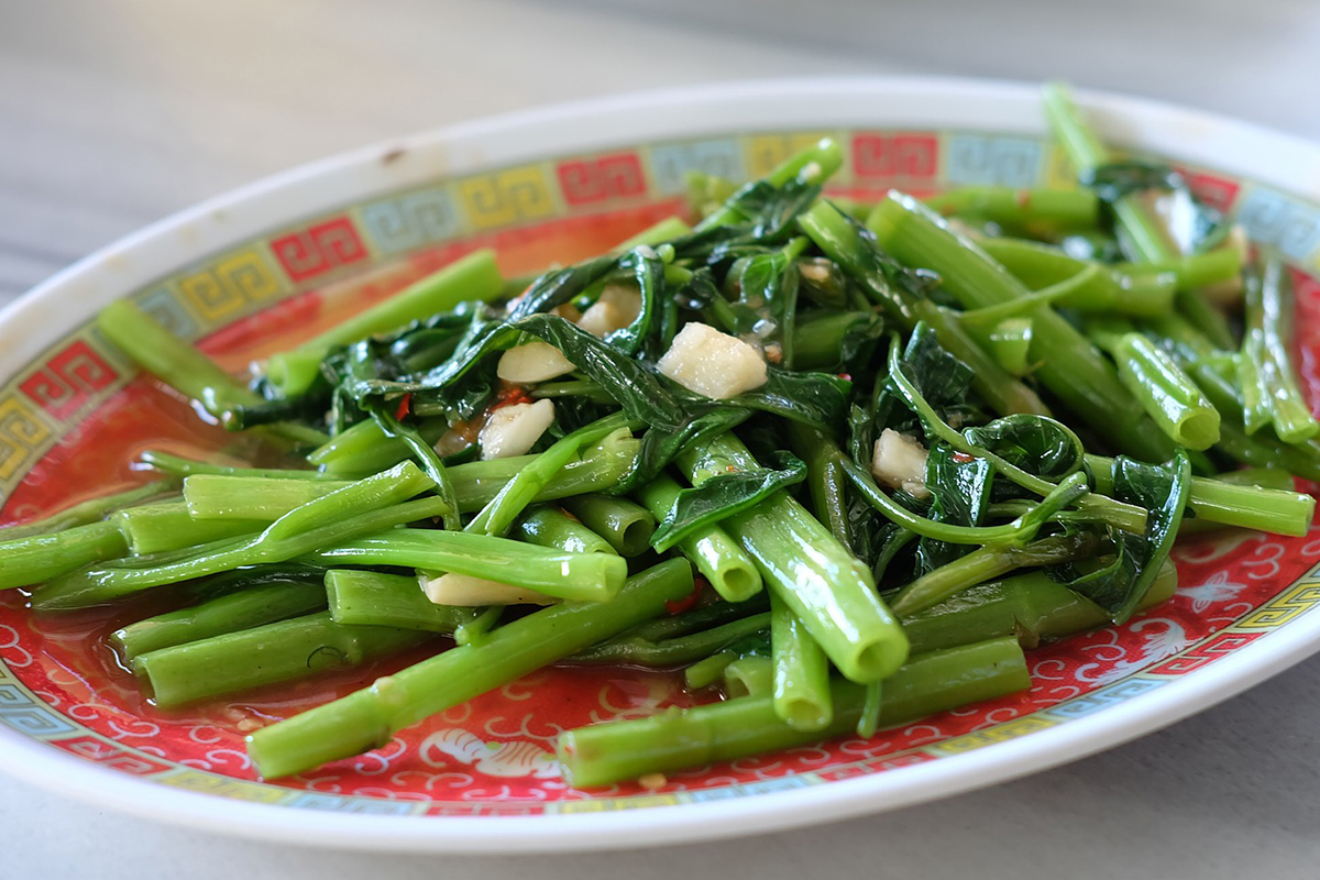 garlic water spinach at Tipsy Nine，a Asian Fusion Restaurant in Houston
