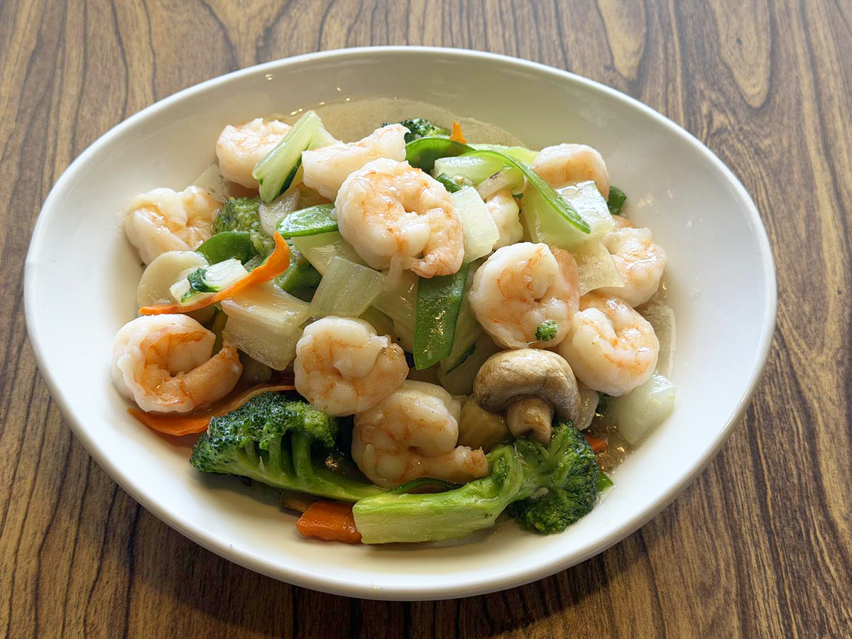 Steamed shrimp stir-fry with broccoli and mushrooms at Tong's Tiki Hut, an Asian Fusion Restaurant in Villa Park