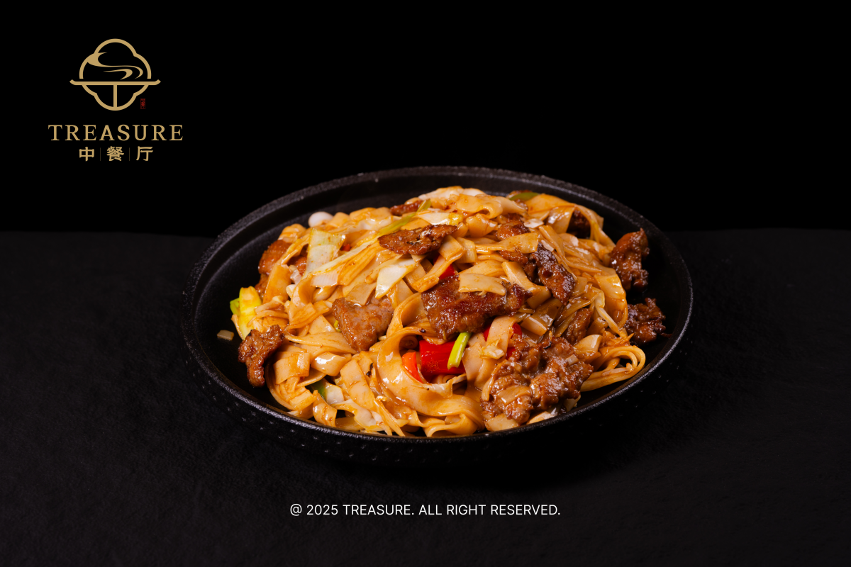 Stir-fried beef noodles at Treasure，a Chinese Restaurant in Belmont