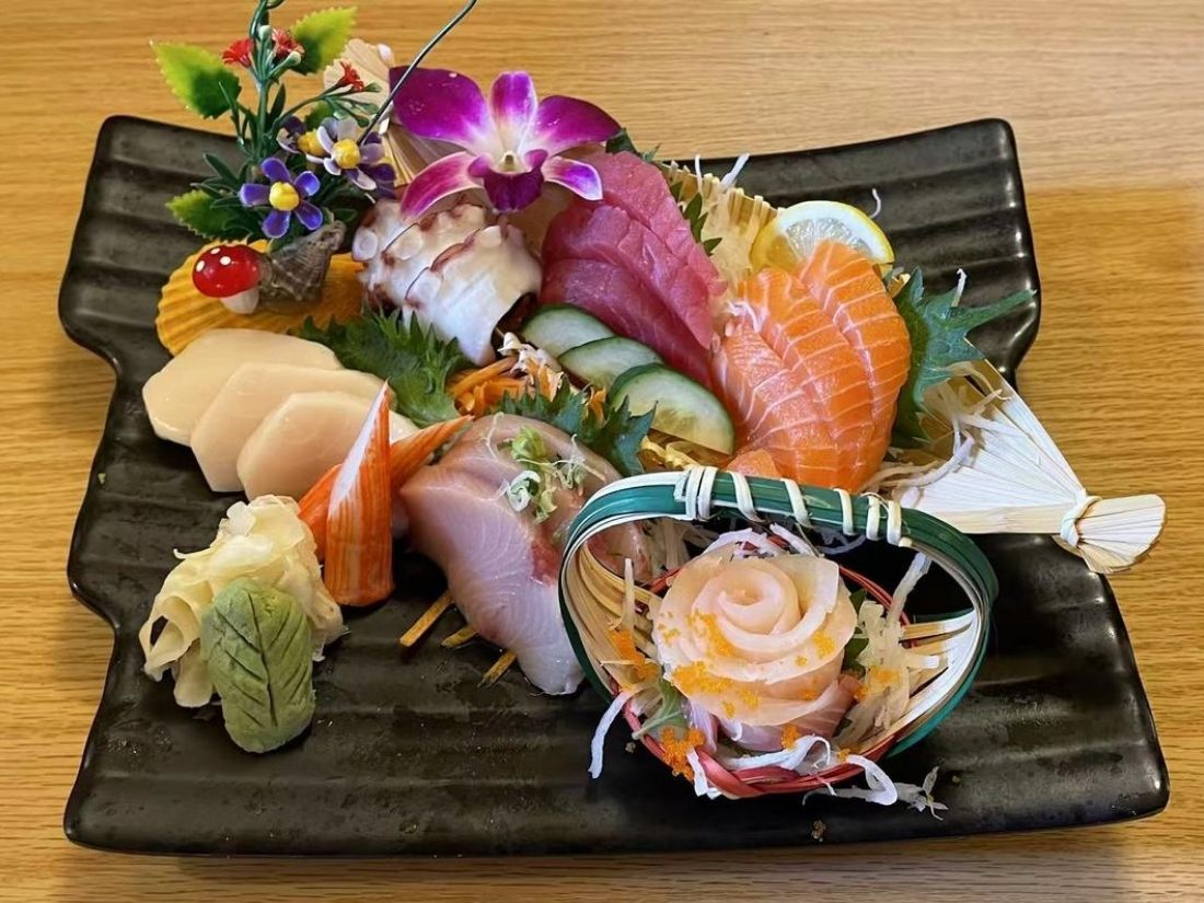 Watami-Sushi-Restaurant-Sashimi-Dinner-ME Assorted fresh sashimi platter at Watami, a Sushi Restaurant in ME