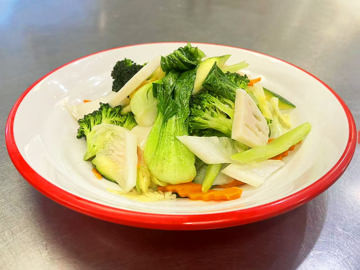 Steamed Vegetables at Tian Yuen Asian Cuisine，a Asian Restaurant in Windsor