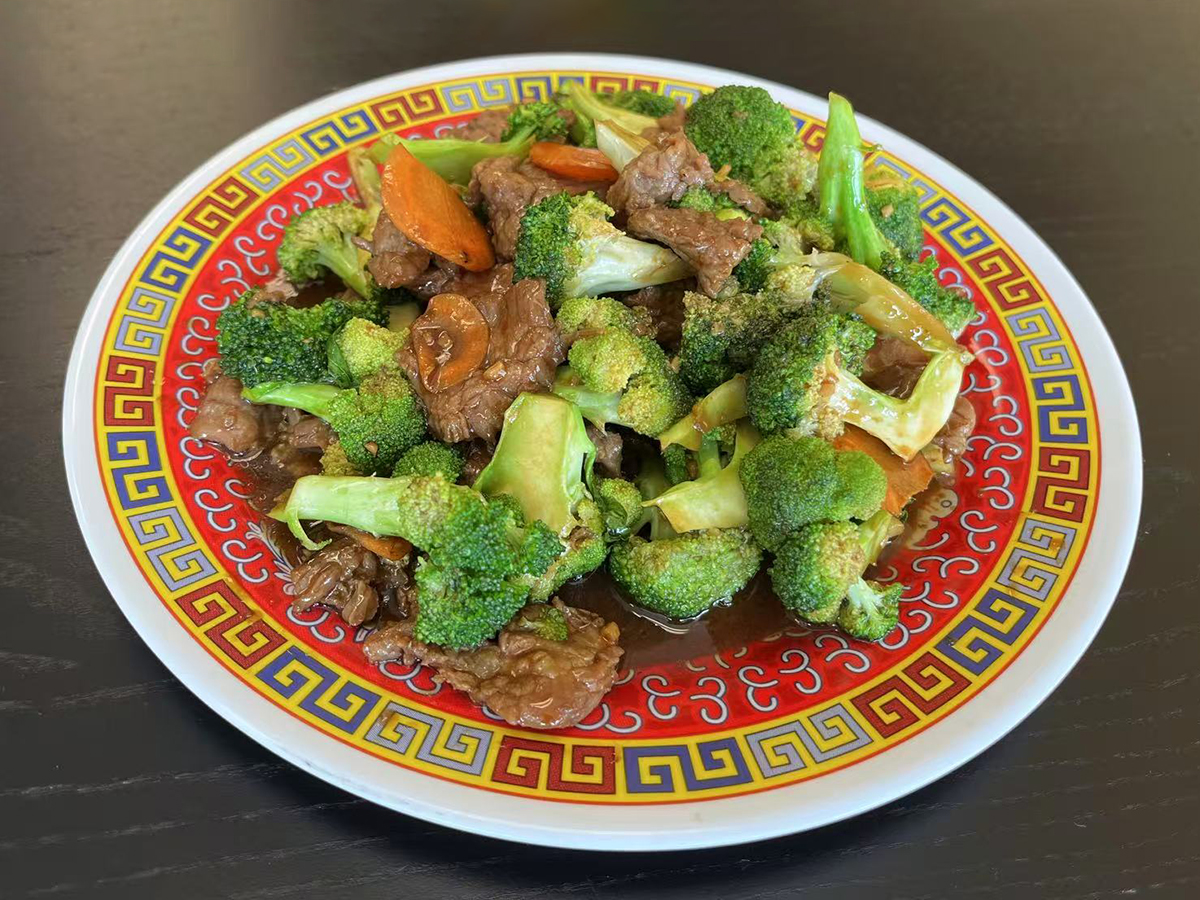 Broccoli and Beef at Xing Long Chinese Eatery，a Chinese Restaurant in Seattle