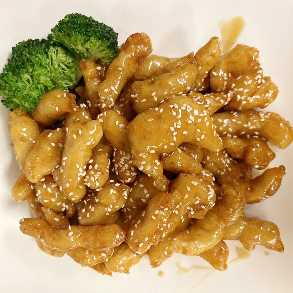 Sesame Chicken at Yu Kitchen, Asian Restaurant in Hurricane