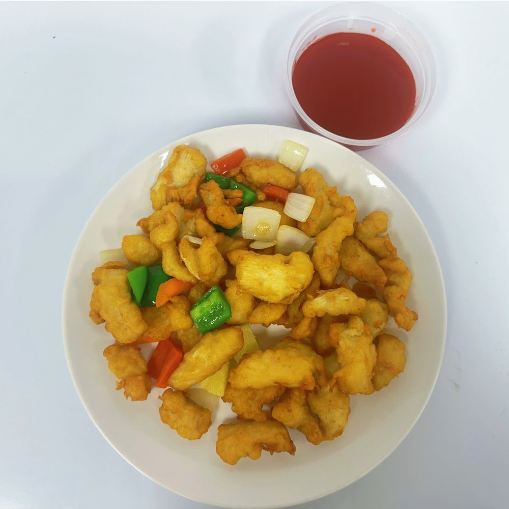 Sweet & Sour Chicken at Yummy House，a Chinese Restaurant in Oklahoma City