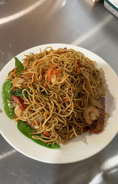 Shrimp chow mein at Zheng Hua Restaurant, a Asian restaurant in Portland